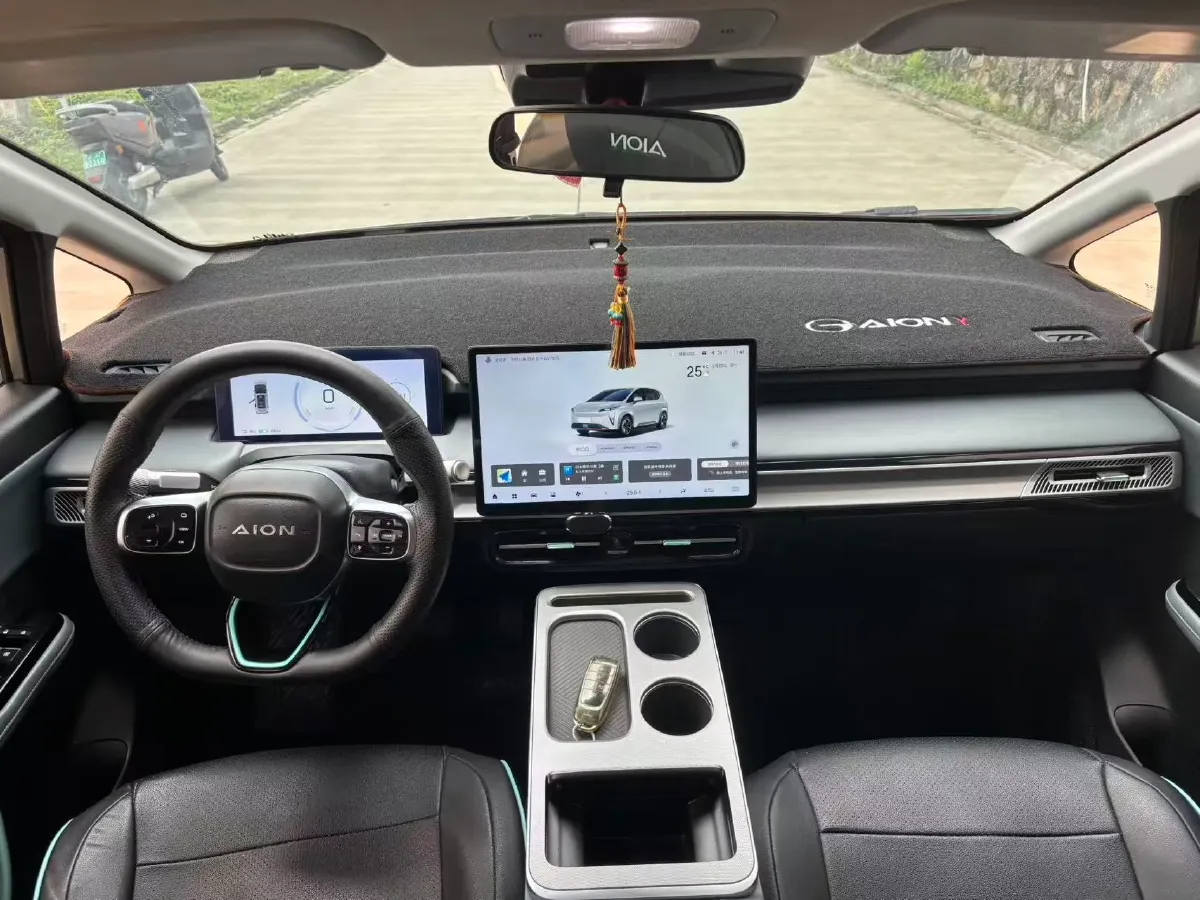 2024 Leapmotor C11 1.5L 95HP L4 REEV 43.74KWH,autocango,china used car exporter,china ev exporter,chinese used car exporter,chinese used ev exporter