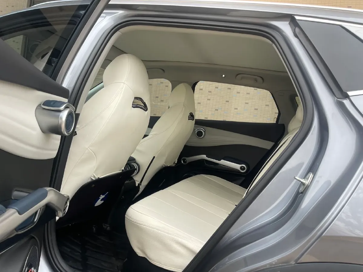 2022 Roewe RX5 MAX 1.5T 181HP L4 6AT,autocango,china used car exporter,china ev exporter,chinese used car exporter,chinese used ev exporter