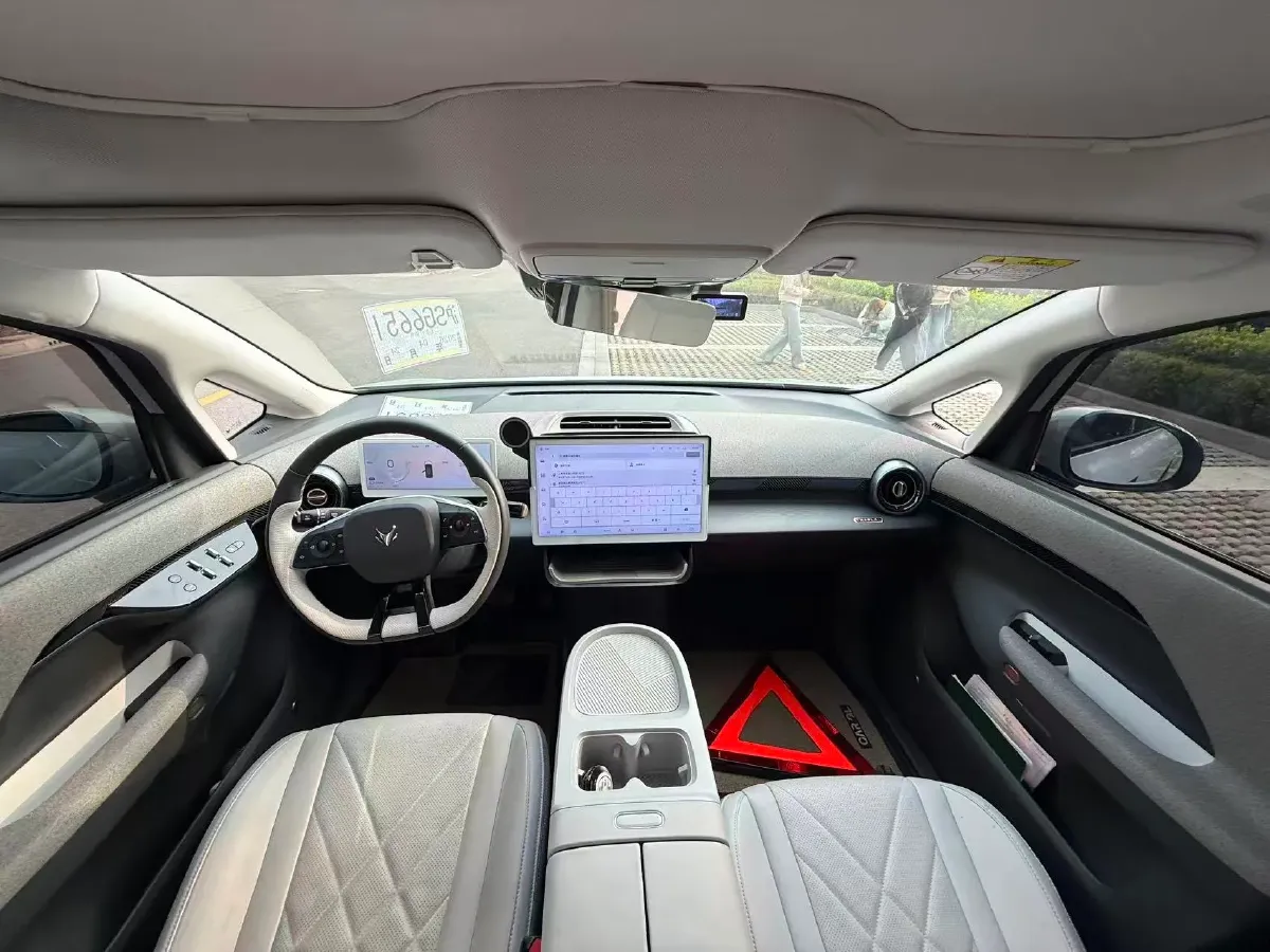 2023 JAC T8 2.0T 170HP L4 8AT,autocango,china used car exporter,china ev exporter,chinese used car exporter,chinese used ev exporter