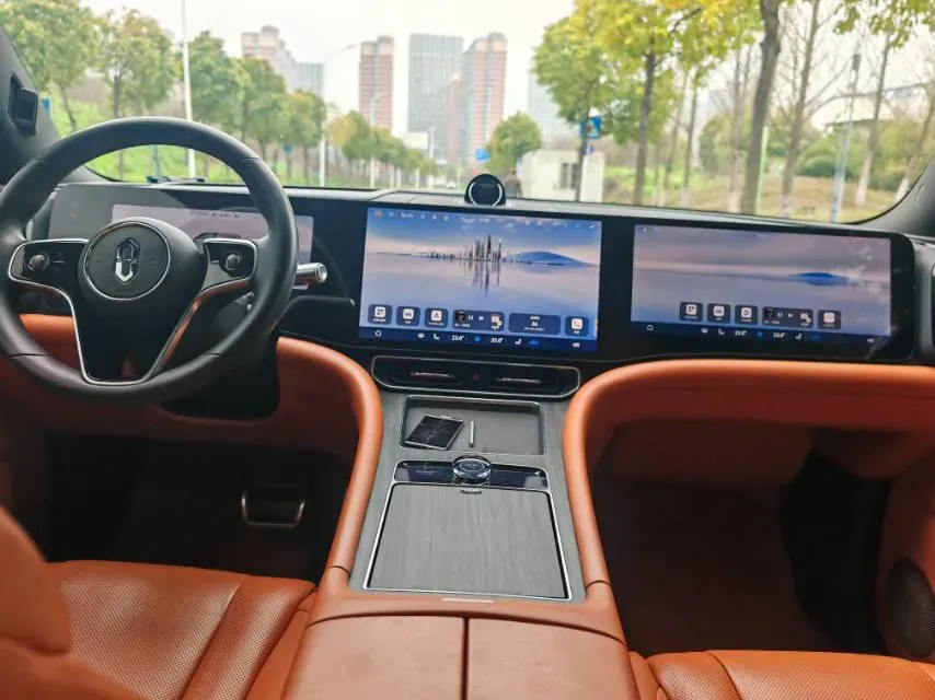 2024 AITO AITO M9 1.5T 152HP L4 REEV 42KWH,autocango,china used car exporter,china ev exporter,chinese used car exporter,chinese used ev exporter