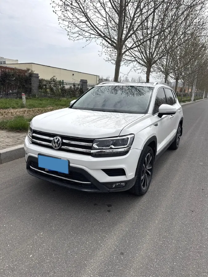 2020 Volkswagen Tharu 2.0T 186HP L4 7DCT,autocango,china used car exporter,china ev exporter,chinese used car exporter,chinese used ev exporter