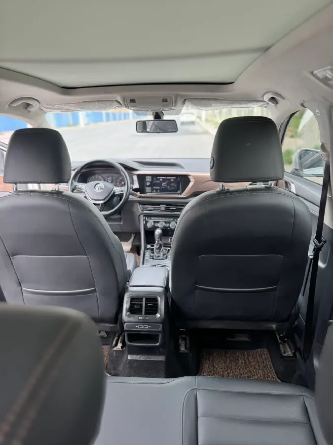 2020 Volkswagen Tharu 2.0T 186HP L4 7DCT,autocango,china used car exporter,china ev exporter,chinese used car exporter,chinese used ev exporter