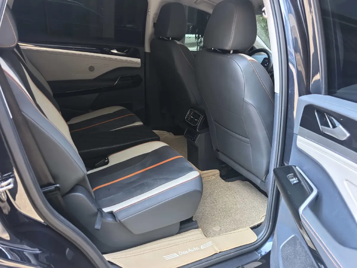 2021 Volkswagen ID.6 Crozz BEV 84.8KWH,autocango,china used car exporter,china ev exporter,chinese used car exporter,chinese used ev exporter