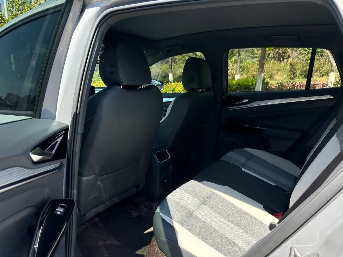 2024 Volkswagen ID.4 Crozz BEV 84.8KWH,autocango,china used car exporter,china ev exporter,chinese used car exporter,chinese used ev exporter