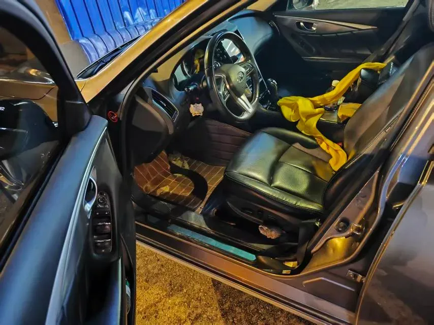 2021 Infiniti Q50L 2.0T 211HP L4 7AT,autocango,china used car exporter,china ev exporter,chinese used car exporter,chinese used ev exporter