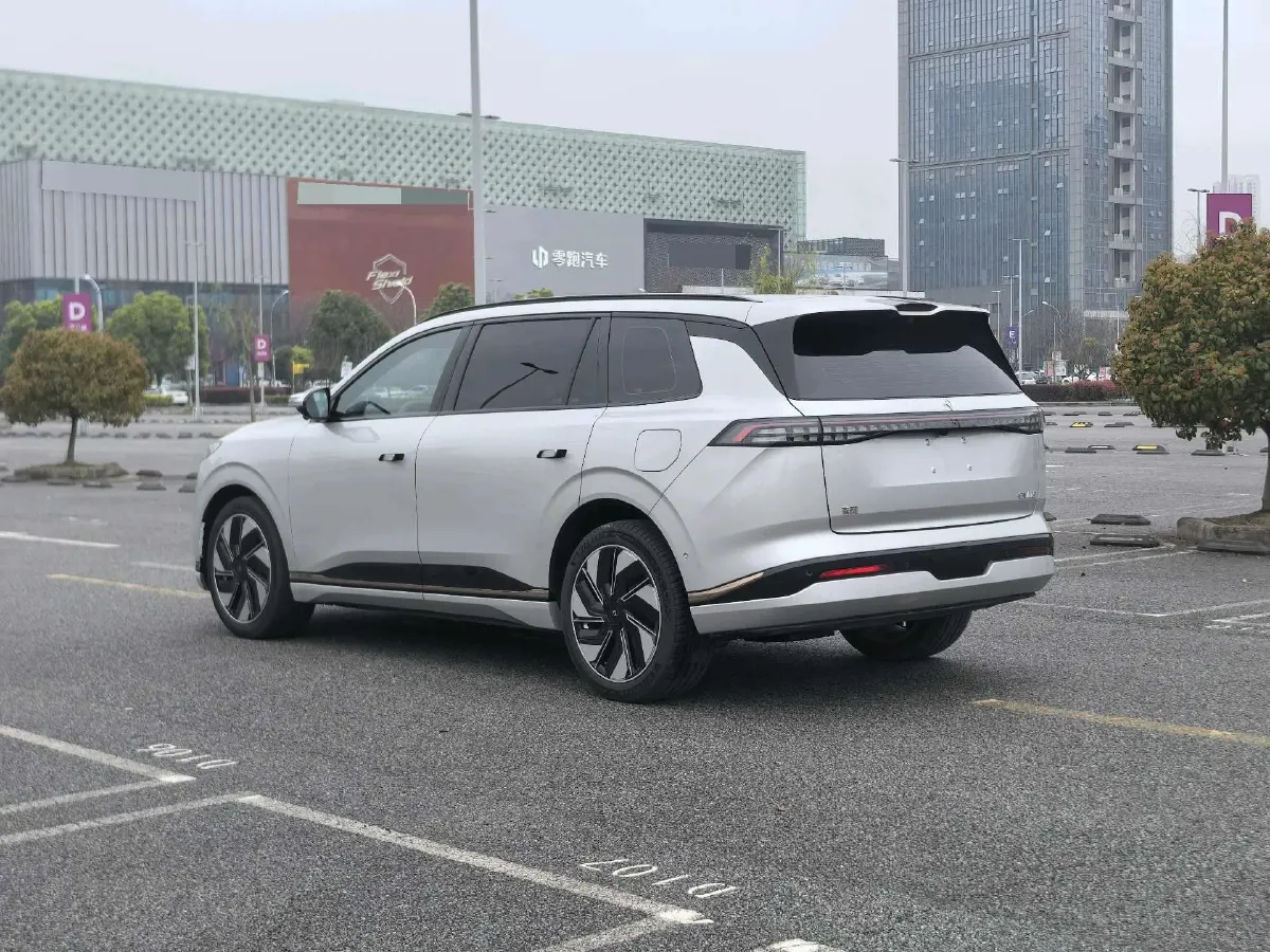 2025 DongFeng eπ eπ008 1.5T 147HP L4 REEV 34.32KWH,autocango,china used car exporter,china ev exporter,chinese used car exporter,chinese used ev exporter