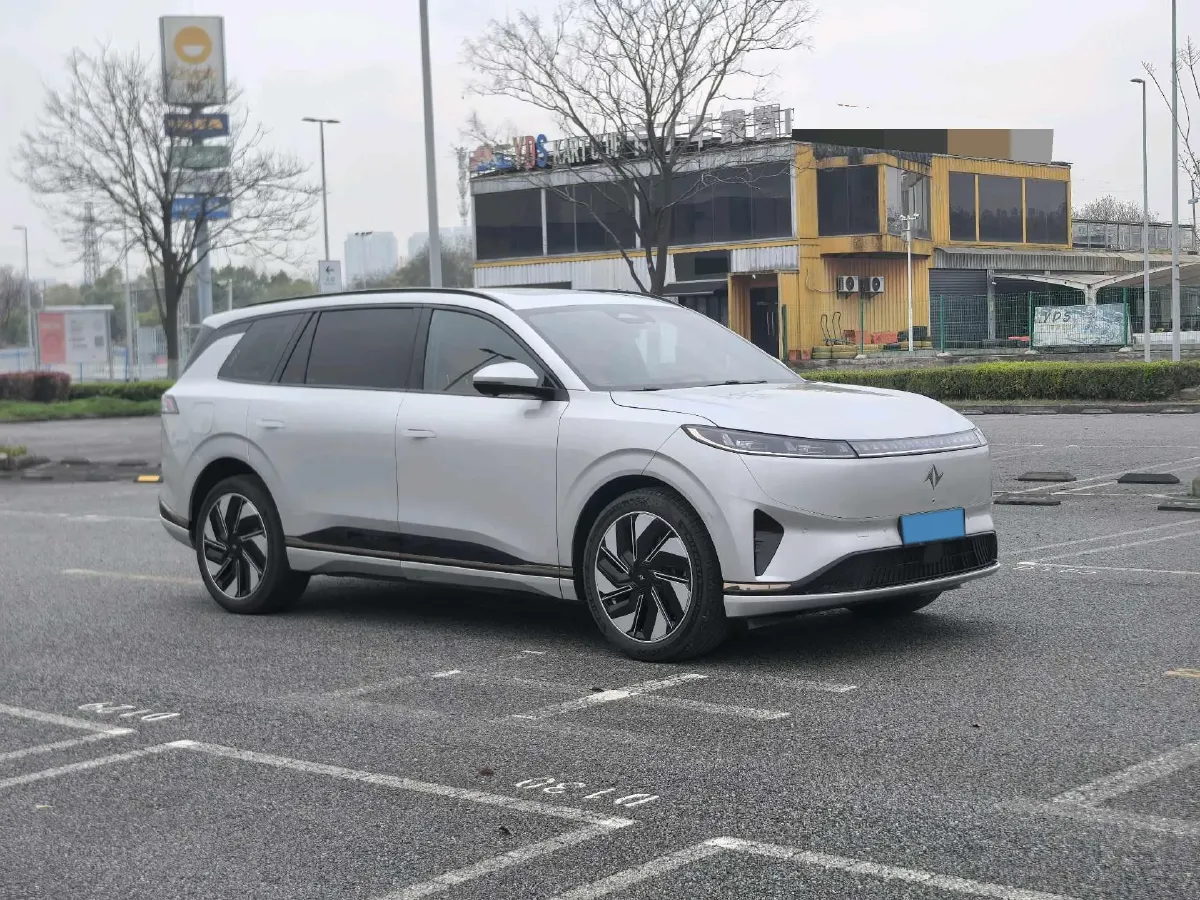 2025 DongFeng eπ eπ008 1.5T 147HP L4 REEV 34.32KWH,autocango,china used car exporter,china ev exporter,chinese used car exporter,chinese used ev exporter
