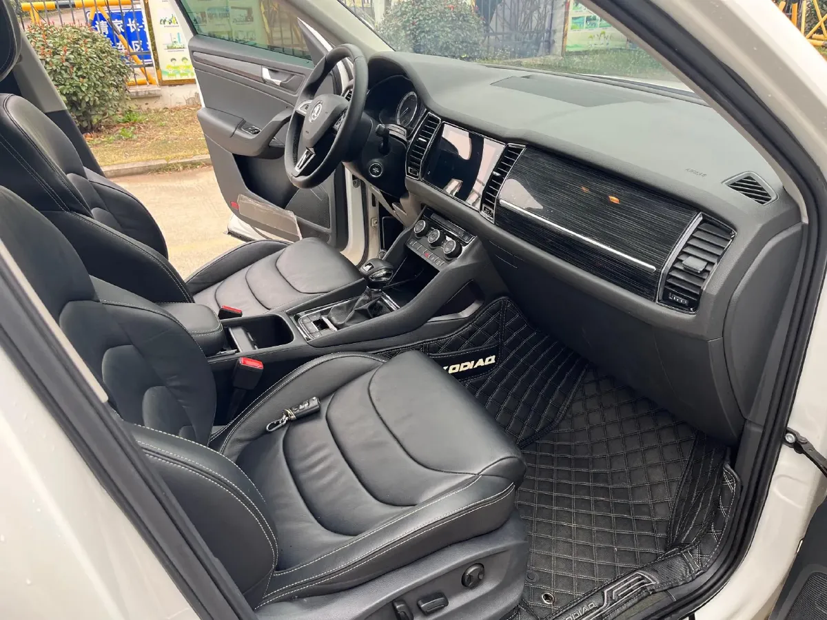 2018 Skoda Kodiak 1.8T 180HP L4 7DCT,autocango,china used car exporter,china ev exporter,chinese used car exporter,chinese used ev exporter