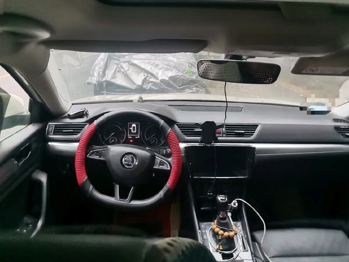 2019 Skoda Superb 1.4T 150HP L4 7DCT,autocango,china used car exporter,china ev exporter,chinese used car exporter,chinese used ev exporter