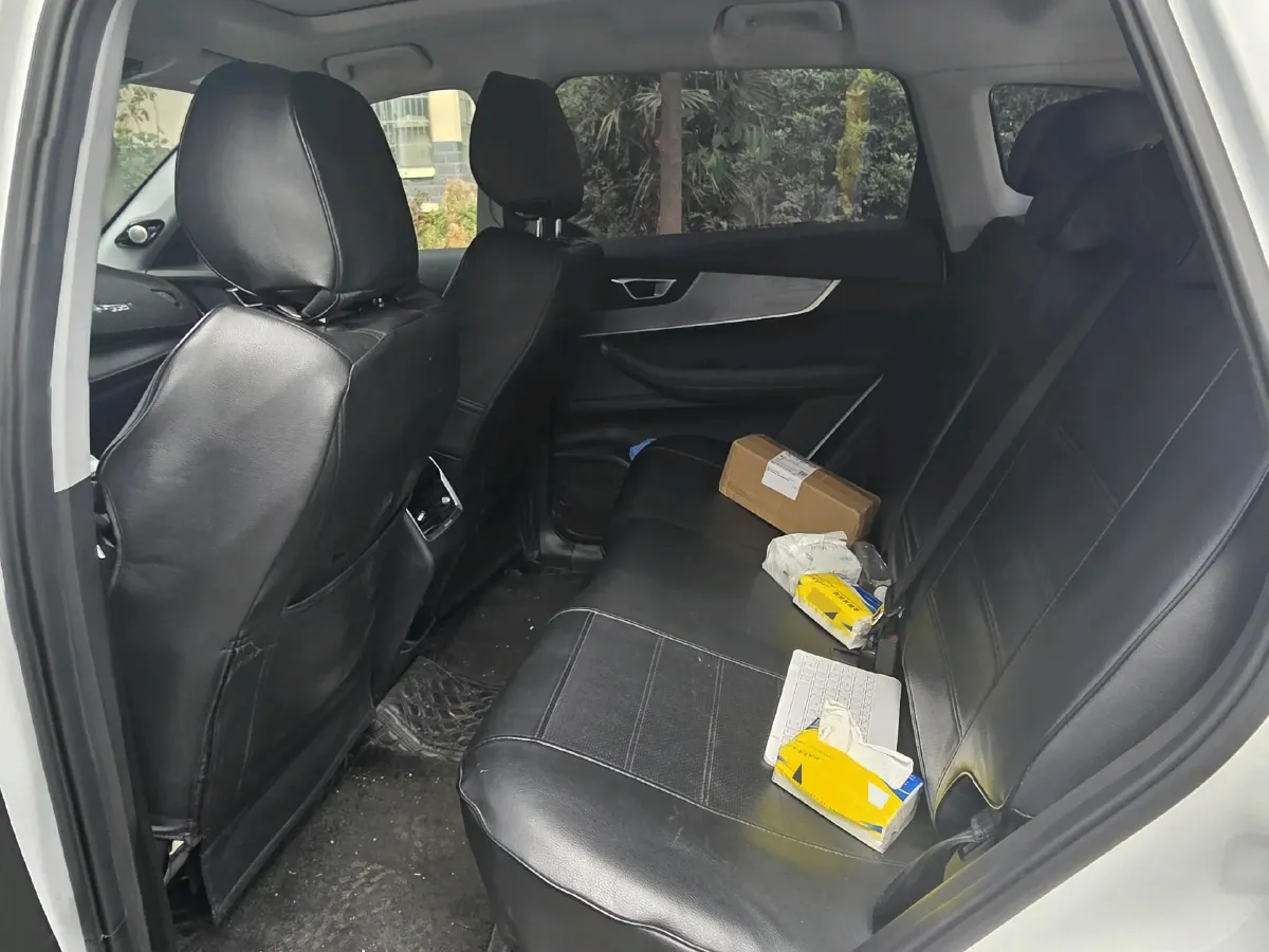 2021 Chery Tiggo 7 Plus 1.6T 197HP L4 7DCT,autocango,china used car exporter,china ev exporter,chinese used car exporter,chinese used ev exporter