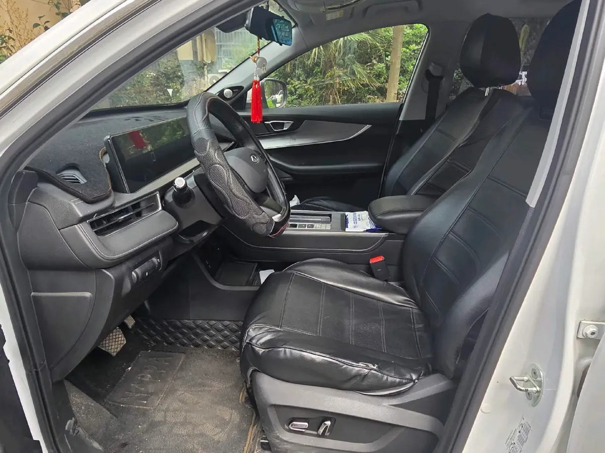 2021 Chery Tiggo 7 Plus 1.6T 197HP L4 7DCT,autocango,china used car exporter,china ev exporter,chinese used car exporter,chinese used ev exporter