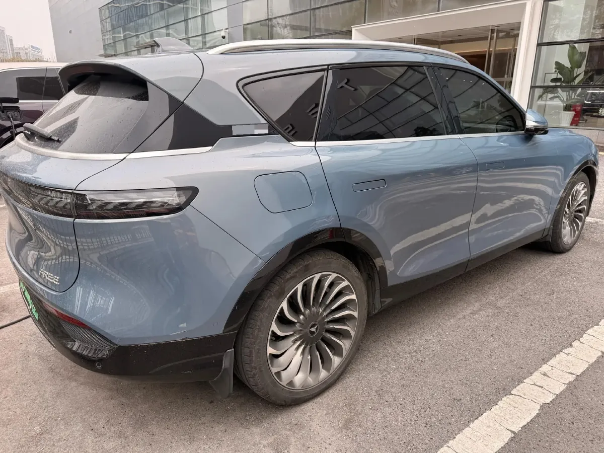 2021 Voyah FREE Range Extended 109HP REEV 33KWH,autocango,china used car exporter,china ev exporter,chinese used car exporter,chinese used ev exporter