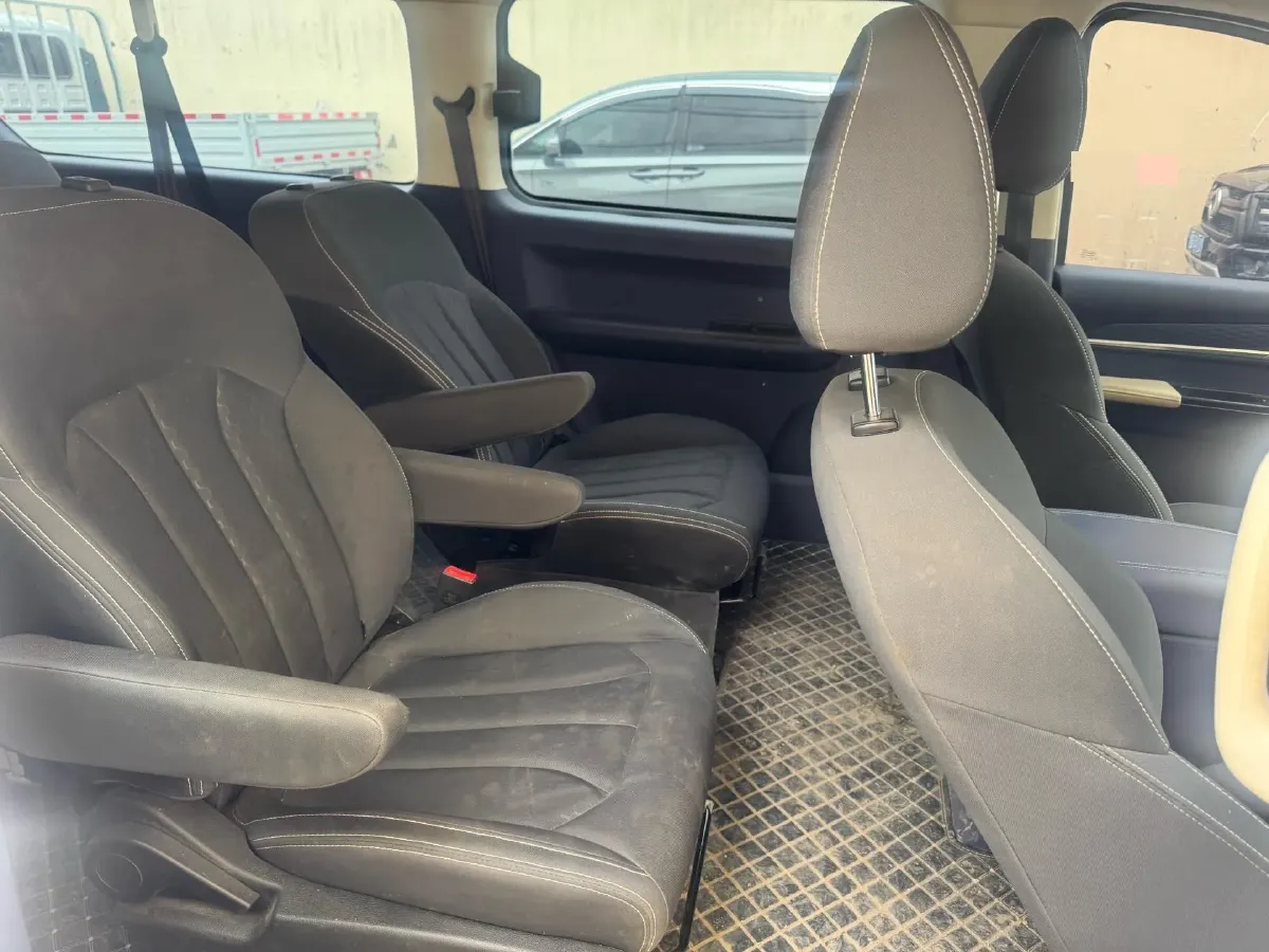 2025 BAW RuiSheng Trump M7 2.0L 144HP L4 8AT,autocango,china used car exporter,china ev exporter,chinese used car exporter,chinese used ev exporter