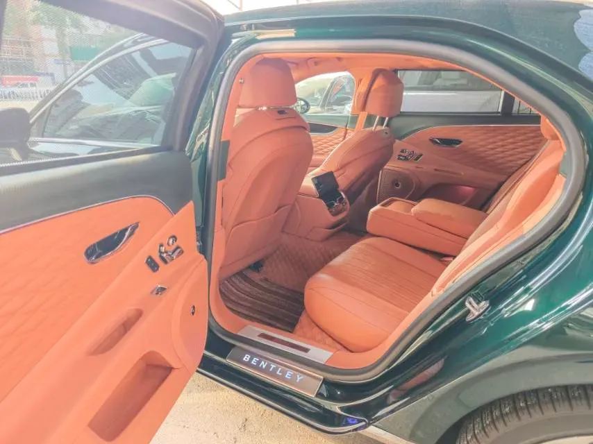 2021 Bentley Flying Spur 4.0T 550HP V8 8DCT,autocango,china used car exporter,china ev exporter,chinese used car exporter,chinese used ev exporter