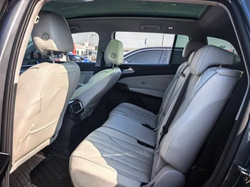 2021 Volkswagen ID.6 X BEV 83.4KWH,autocango,china used car exporter,china ev exporter,chinese used car exporter,chinese used ev exporter