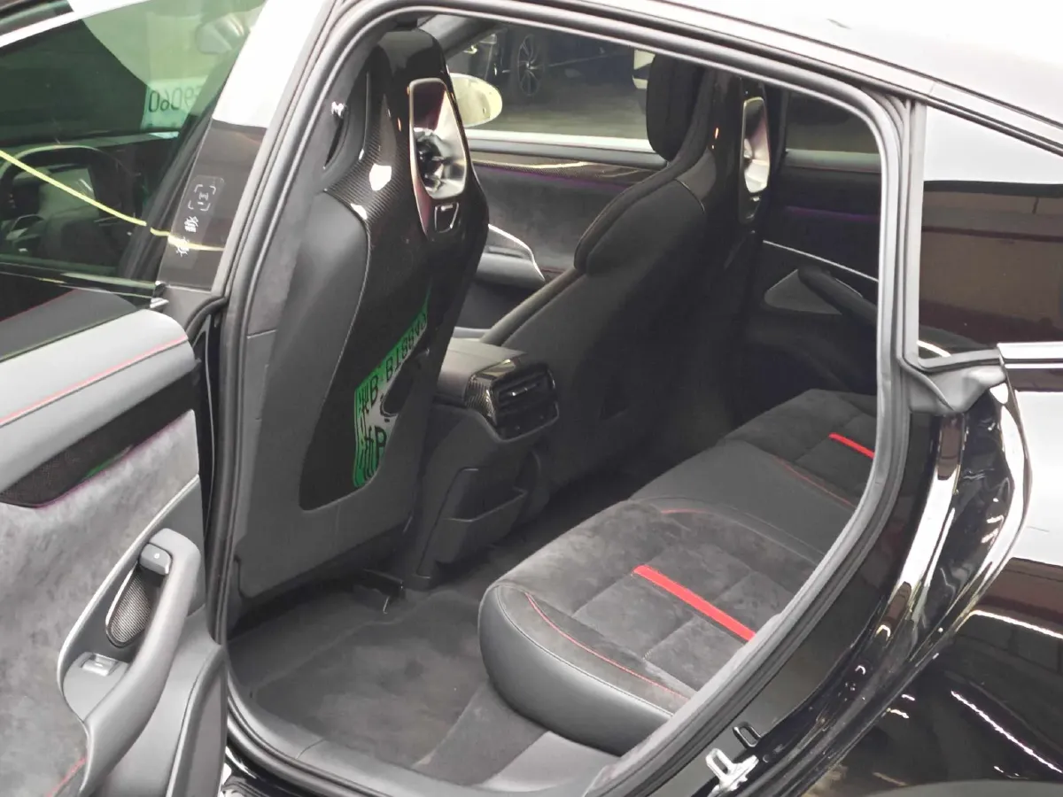 2025 MI SU7 Ultra BEV 93.7KWH,autocango,china used car exporter,china ev exporter,chinese used car exporter,chinese used ev exporter