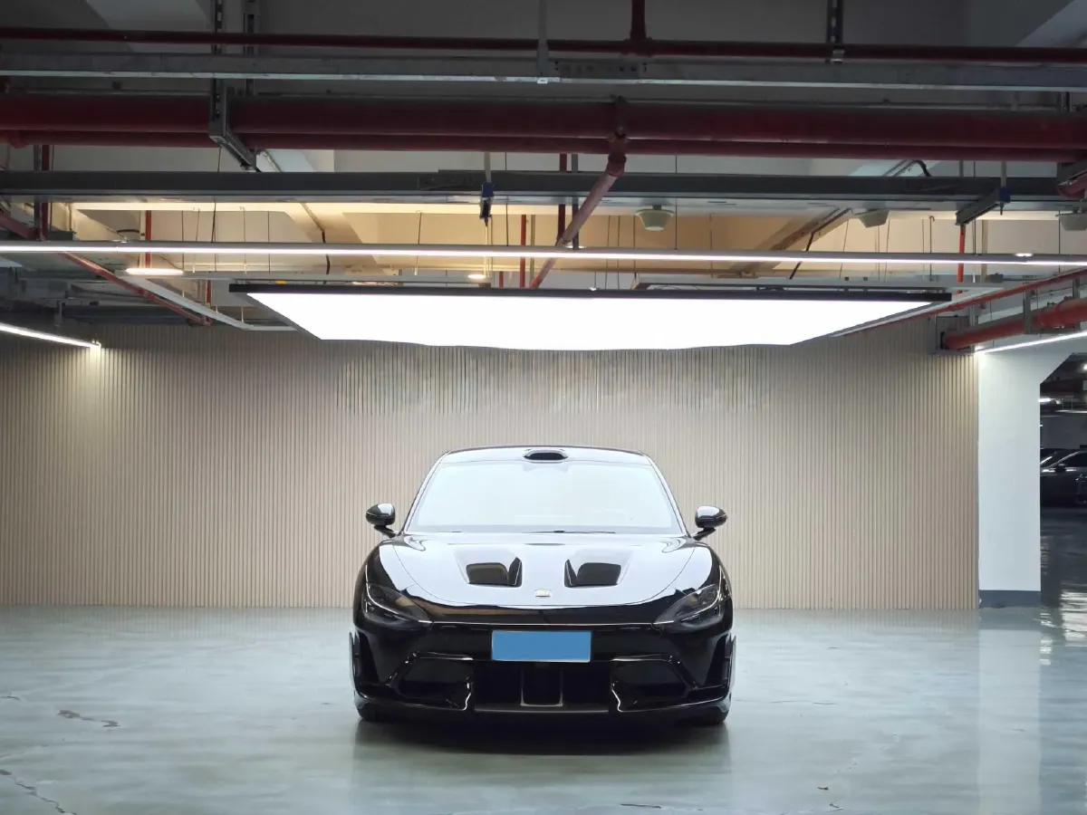 2025 MI SU7 Ultra BEV 93.7KWH,autocango,china used car exporter,china ev exporter,chinese used car exporter,chinese used ev exporter