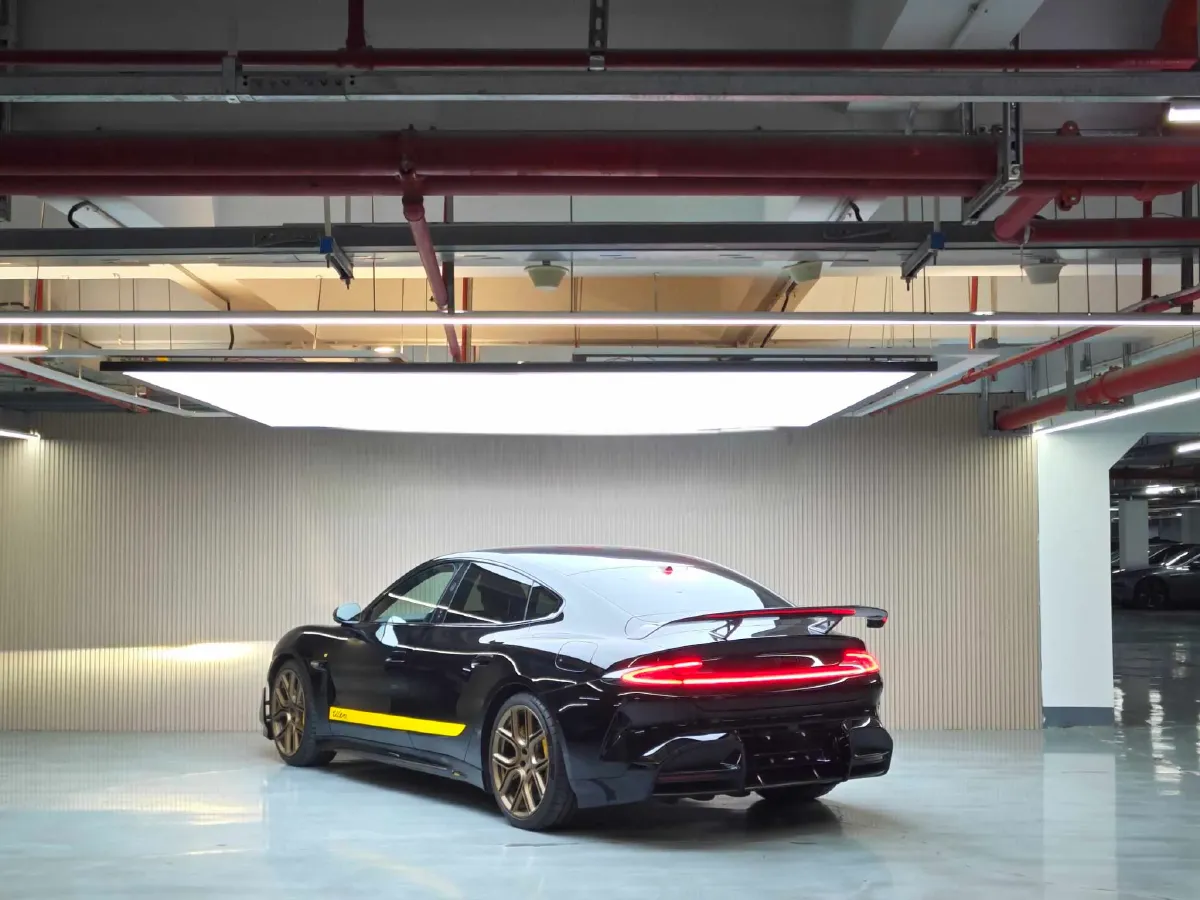 2025 MI SU7 Ultra BEV 93.7KWH,autocango,china used car exporter,china ev exporter,chinese used car exporter,chinese used ev exporter