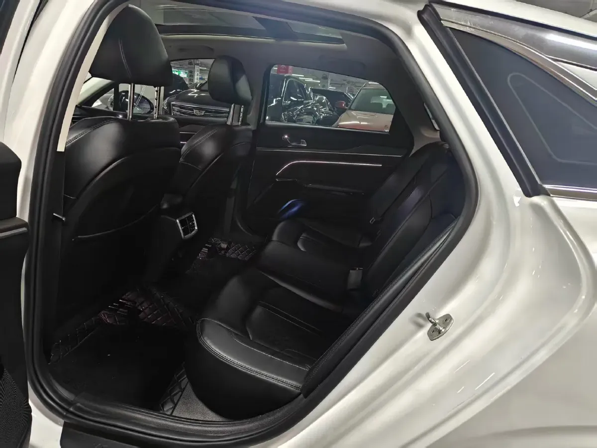 2020 Kia K5 1.5T 170HP L4 7DCT,autocango,china used car exporter,china ev exporter,chinese used car exporter,chinese used ev exporter