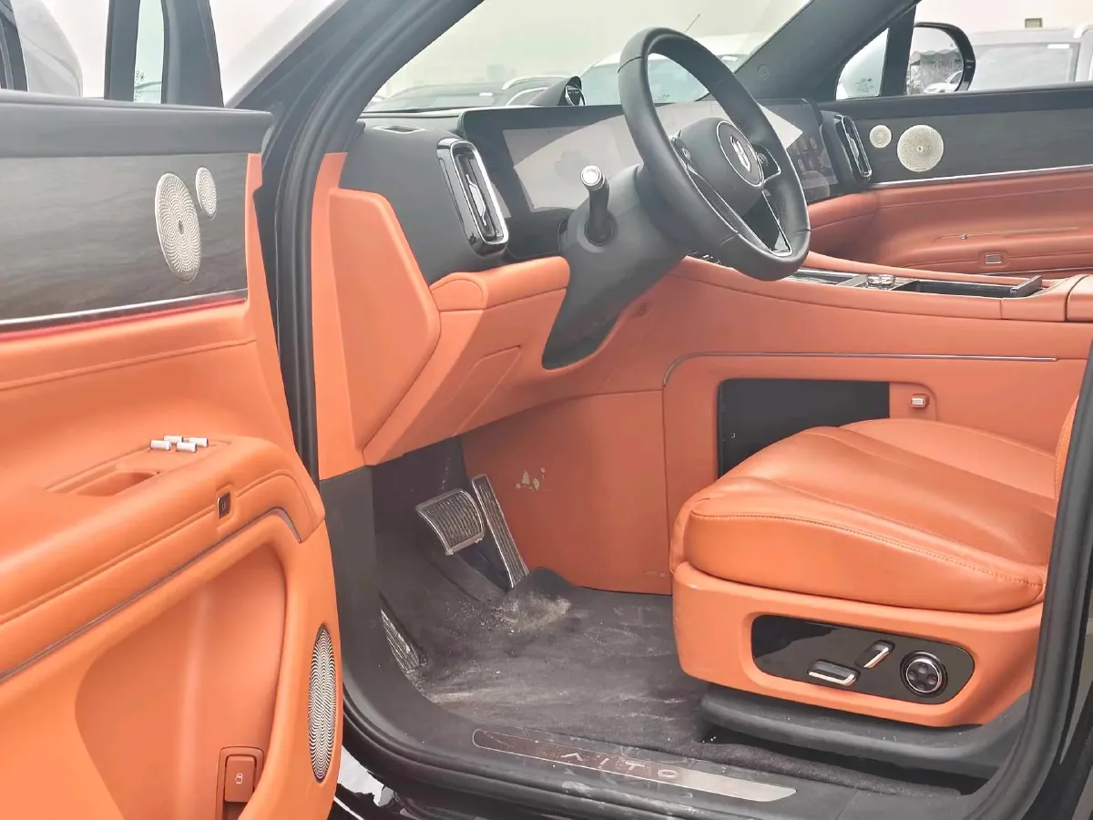 2024 AITO AITO M9 1.5T 152HP L4 REEV 42KWH,autocango,china used car exporter,china ev exporter,chinese used car exporter,chinese used ev exporter