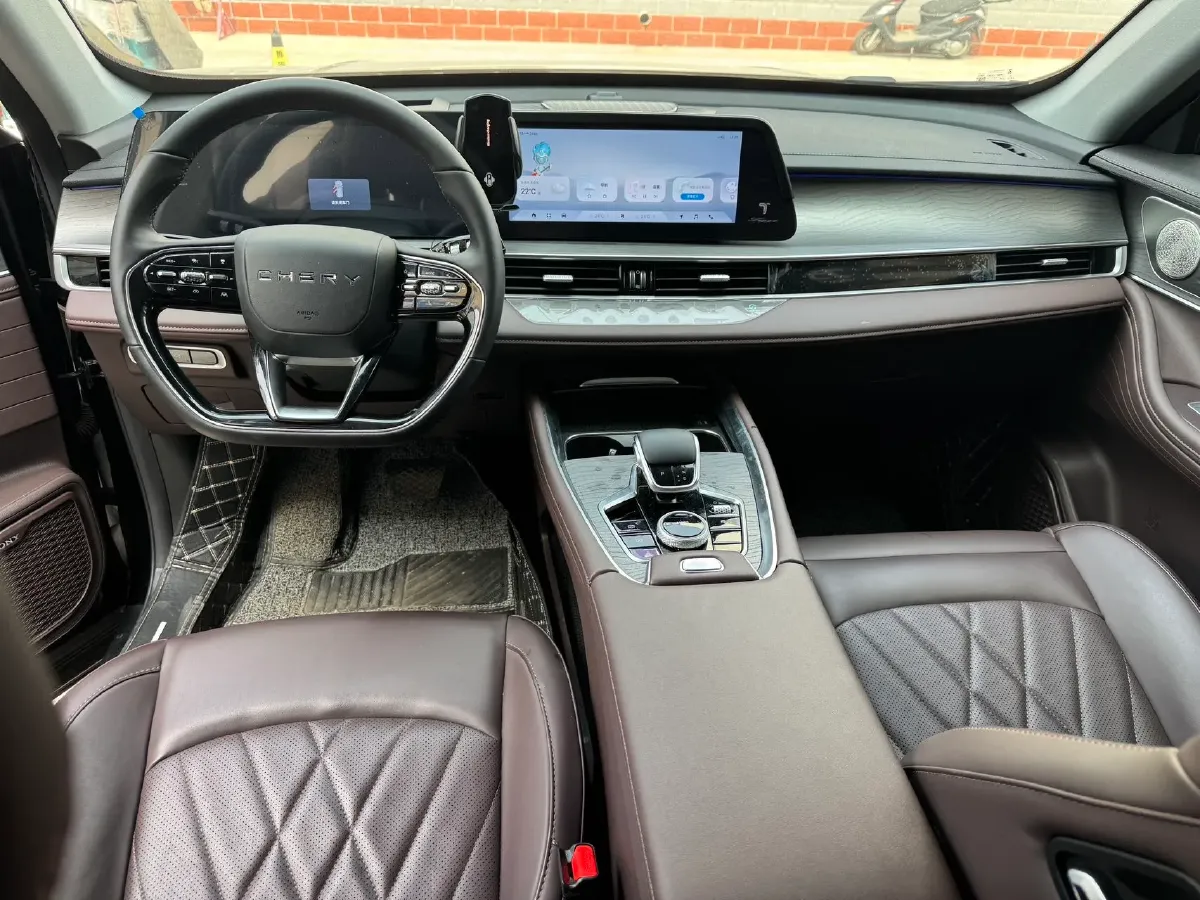 2024 Chery Tiggo 8 PRO 2.0T 254HP L4 7DCT,autocango,china used car exporter,china ev exporter,chinese used car exporter,chinese used ev exporter