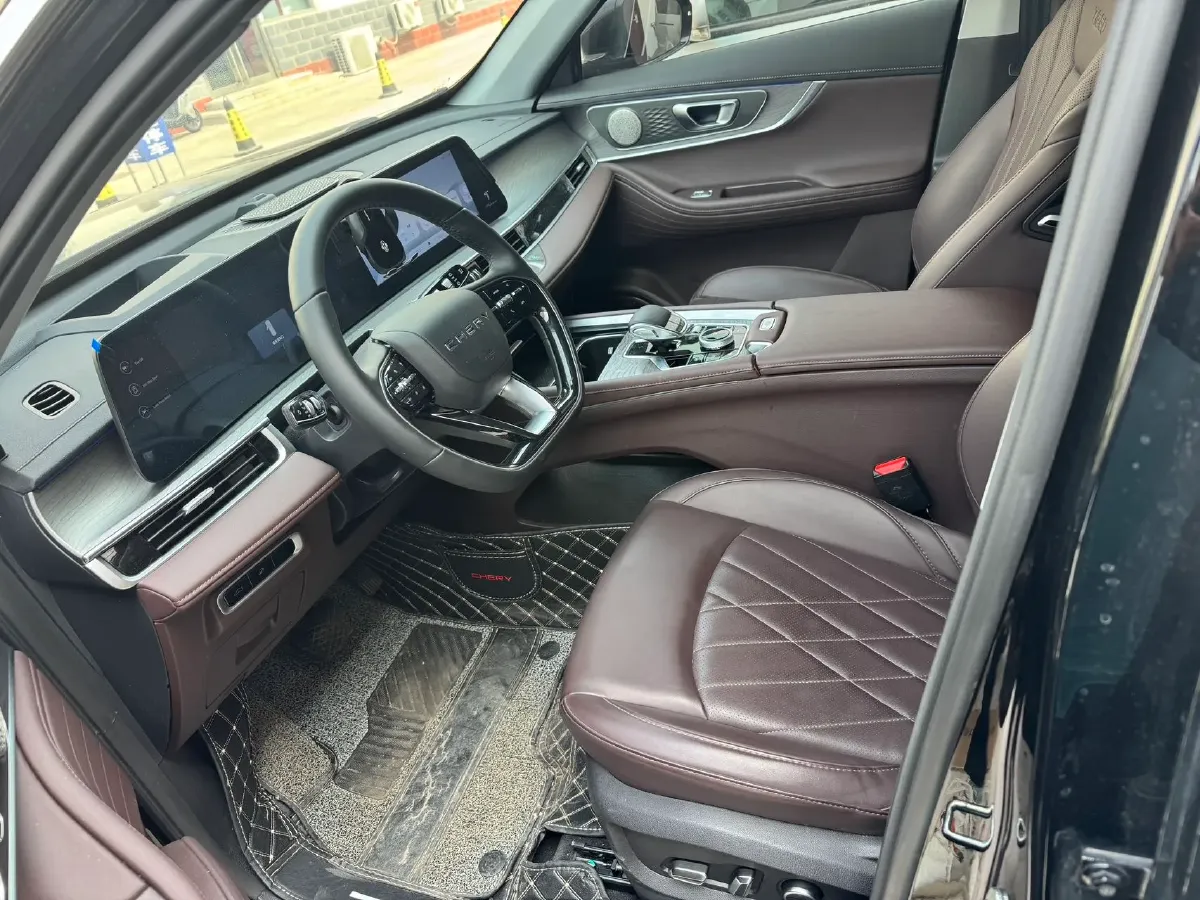 2024 Chery Tiggo 8 PRO 2.0T 254HP L4 7DCT,autocango,china used car exporter,china ev exporter,chinese used car exporter,chinese used ev exporter