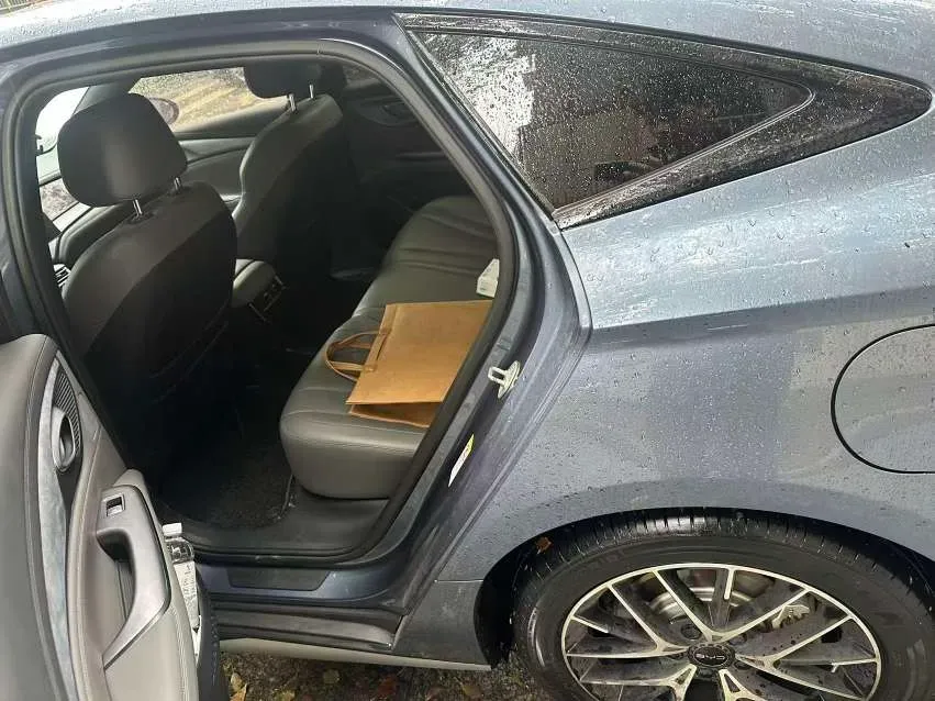 2024 BYD Seal 1.5L 110HP L4 E-CVT PHEV 17.6KWH,autocango,china used car exporter,china ev exporter,chinese used car exporter,chinese used ev exporter