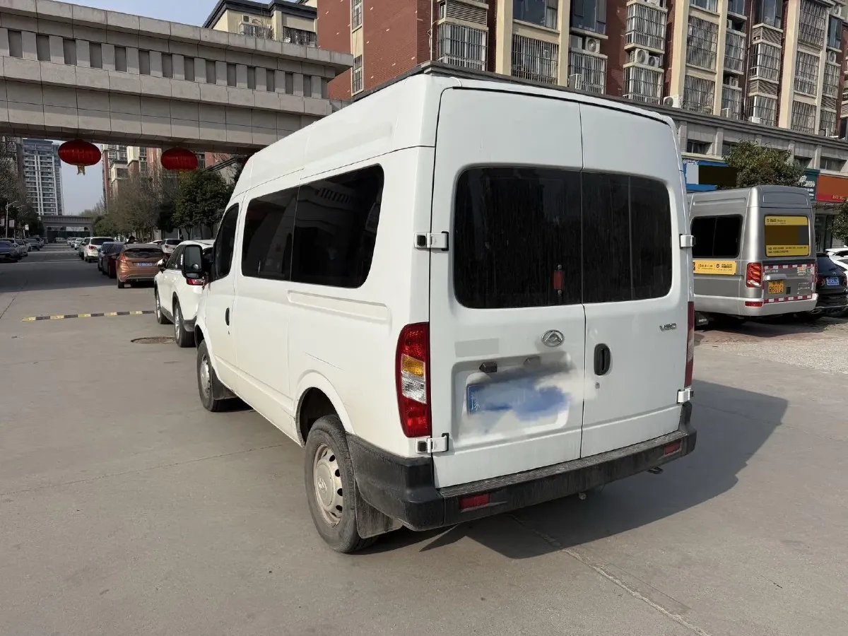 2015 MAXUS XinTu V80 2.5T 136HP L4 6MT,autocango,china used car exporter,china ev exporter,chinese used car exporter,chinese used ev exporter