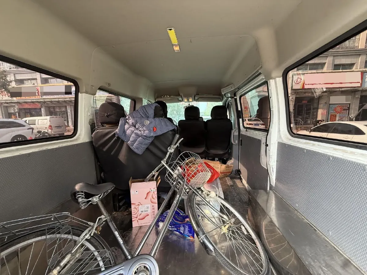 2015 MAXUS XinTu V80 2.5T 136HP L4 6MT,autocango,china used car exporter,china ev exporter,chinese used car exporter,chinese used ev exporter