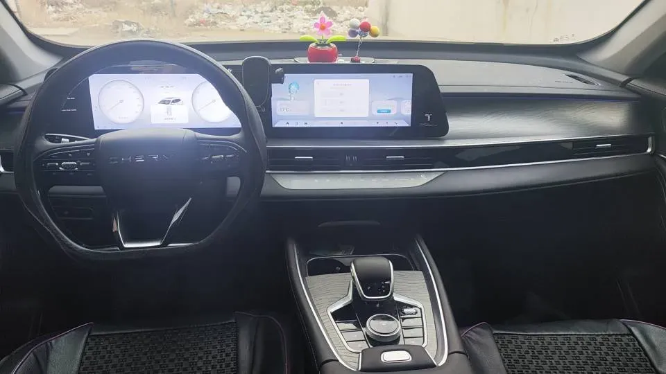 2024 Chery Tiggo 8 PRO 1.6T 197HP L4 7DCT,autocango,china used car exporter,china ev exporter,chinese used car exporter,chinese used ev exporter