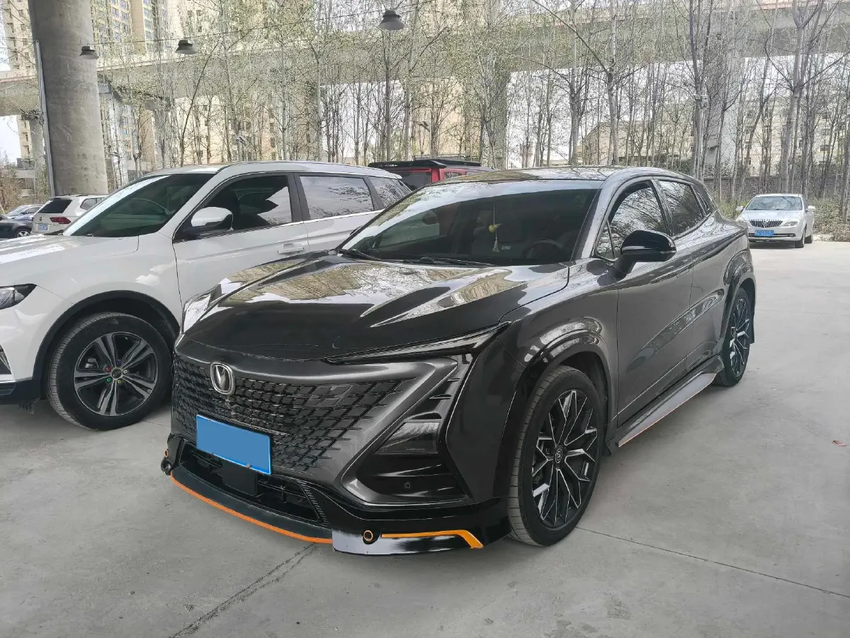 2022 ChangAn UNI-T 1.5T 188HP L4 7DCT,autocango,china used car exporter,china ev exporter,chinese used car exporter,chinese used ev exporter