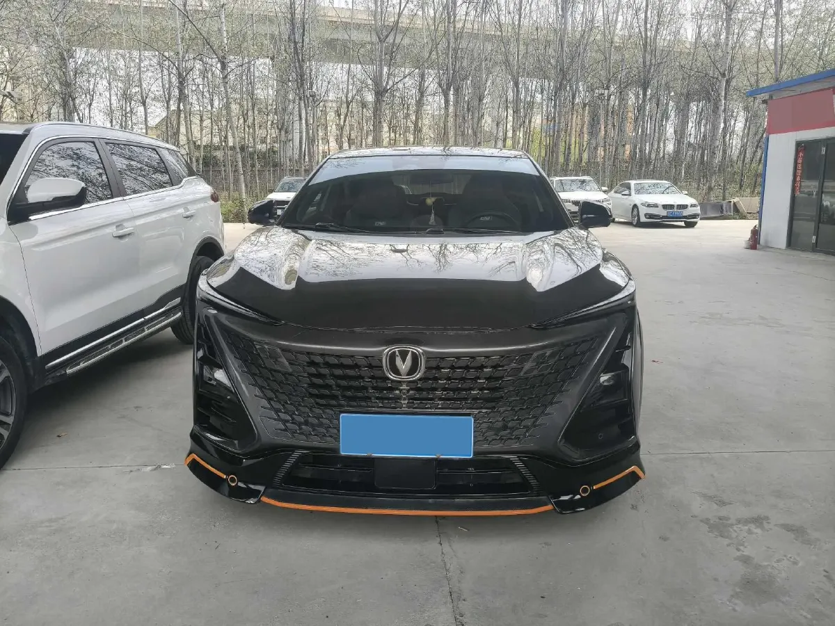2022 ChangAn UNI-T 1.5T 188HP L4 7DCT,autocango,china used car exporter,china ev exporter,chinese used car exporter,chinese used ev exporter