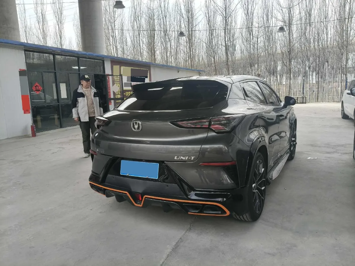 2022 ChangAn UNI-T 1.5T 188HP L4 7DCT,autocango,china used car exporter,china ev exporter,chinese used car exporter,chinese used ev exporter