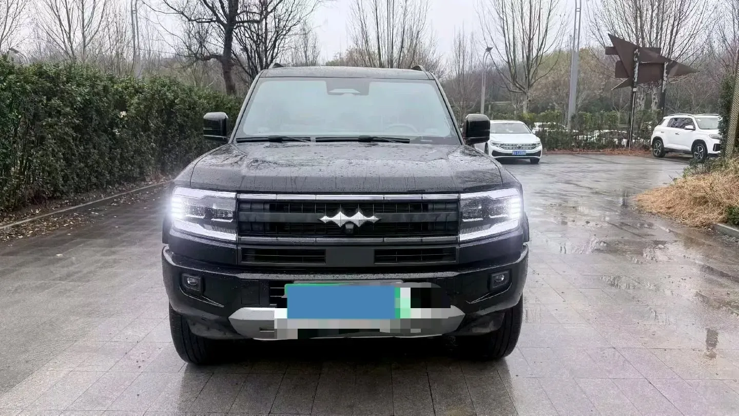 2025 FangChengBao Bao 5 1.5T 194HP L4 E-CVT PHEV 31.8KWH,autocango,china used car exporter,china ev exporter,chinese used car exporter,chinese used ev exporter