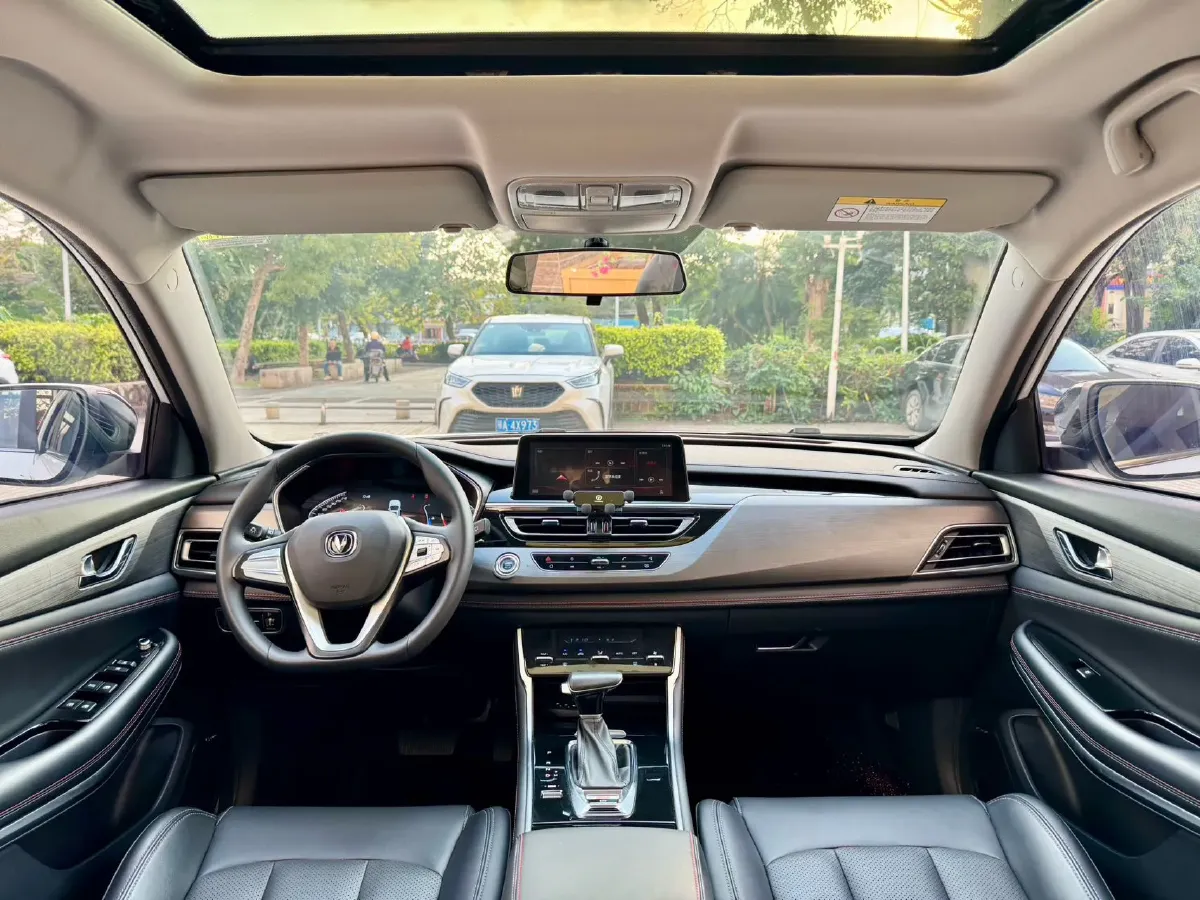 2020 ChangAn CS75 1.5T 178HP L4 7DCT,autocango,china used car exporter,china ev exporter,chinese used car exporter,chinese used ev exporter