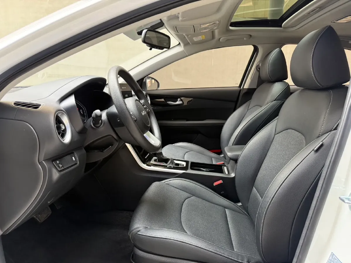 2021 Kia K3 1.5L 115HP L4 CVT,autocango,china used car exporter,china ev exporter,chinese used car exporter,chinese used ev exporter