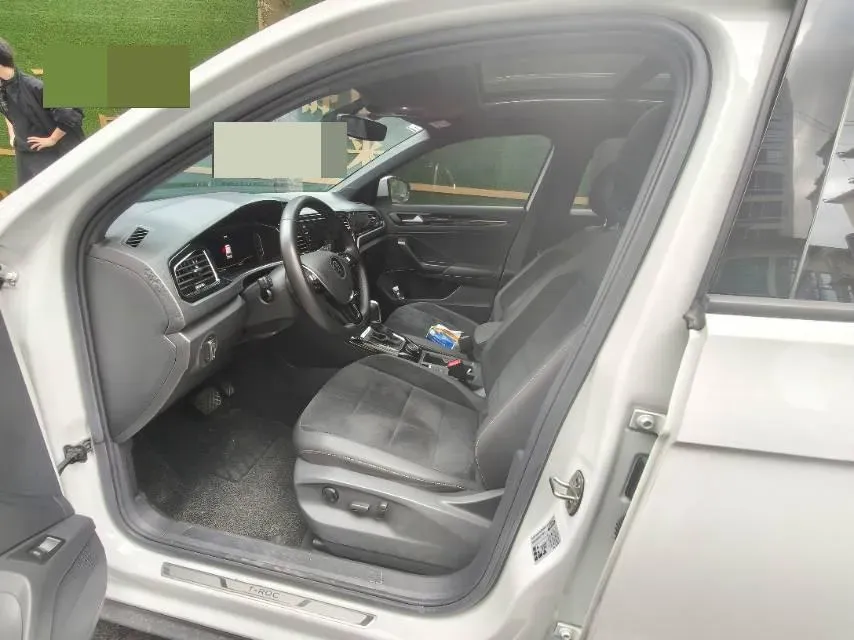 2021 Volkswagen T-Roc 1.4T 150HP L4 7DCT,autocango,china used car exporter,china ev exporter,chinese used car exporter,chinese used ev exporter