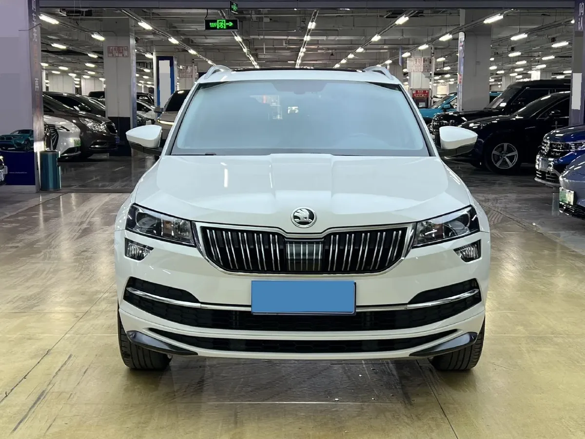 2022 Skoda Karoq 1.4T 150HP L4 7DCT,autocango,china used car exporter,china ev exporter,chinese used car exporter,chinese used ev exporter