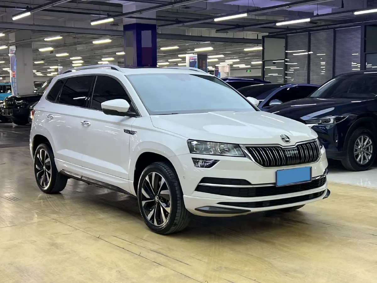 2022 Skoda Karoq 1.4T 150HP L4 7DCT,autocango,china used car exporter,china ev exporter,chinese used car exporter,chinese used ev exporter
