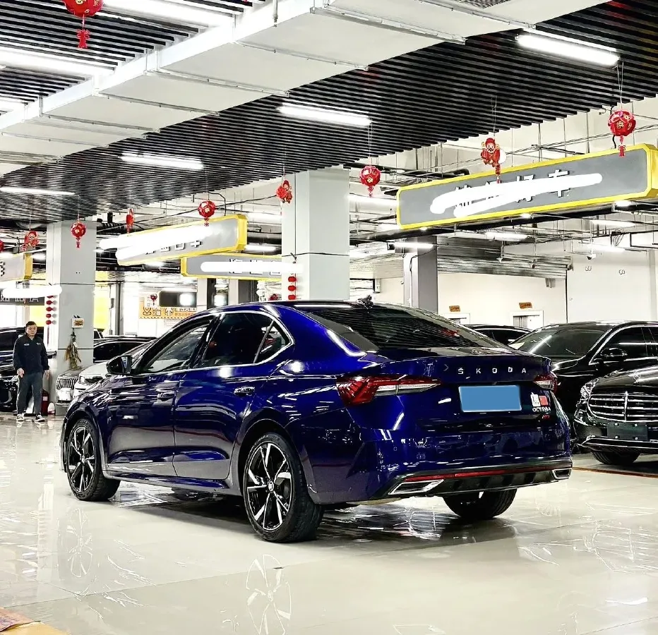 2022 Skoda Octavia 1.4T 150HP L4 7DCT,autocango,china used car exporter,china ev exporter,chinese used car exporter,chinese used ev exporter