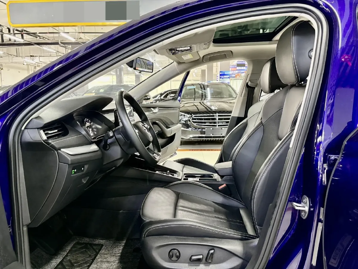 2022 Skoda Octavia 1.4T 150HP L4 7DCT,autocango,china used car exporter,china ev exporter,chinese used car exporter,chinese used ev exporter