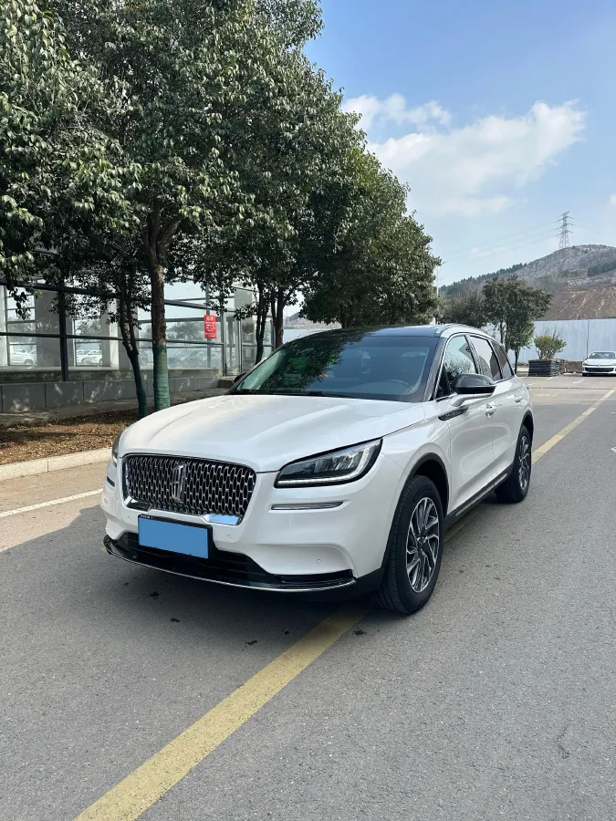 2022 Lincoln Corsair 2.0T 245HP L4 8AT,autocango,china used car exporter,china ev exporter,chinese used car exporter,chinese used ev exporter