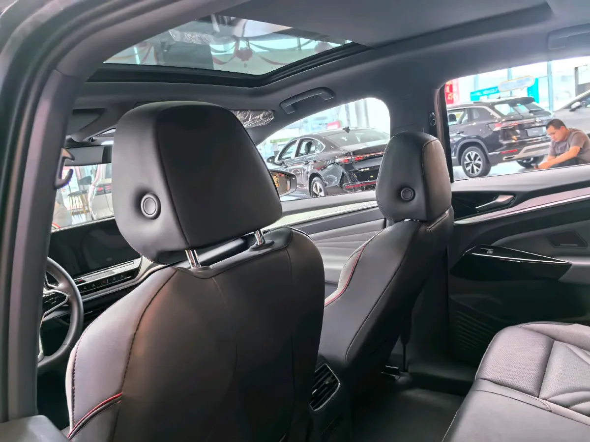 2022 Volkswagen ID.4 Crozz BEV 84.8KWH,autocango,china used car exporter,china ev exporter,chinese used car exporter,chinese used ev exporter