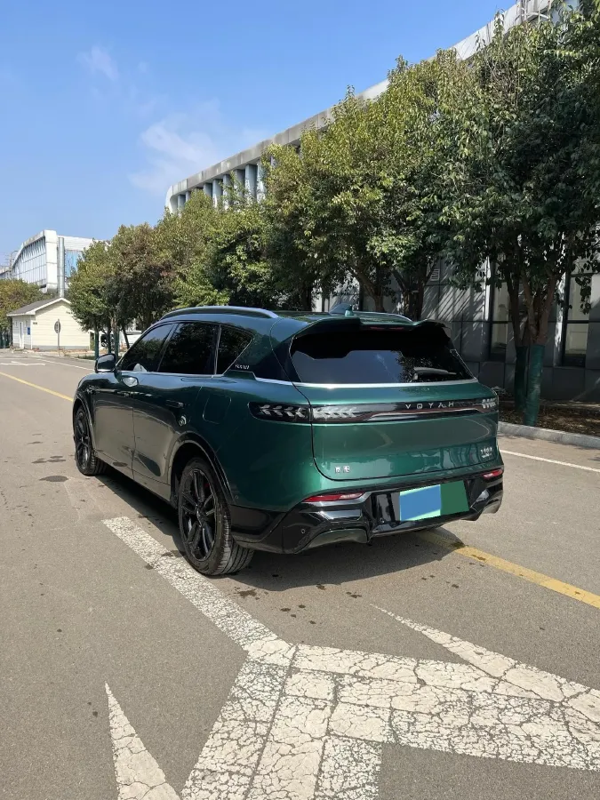 2024 Voyah FREE 1.5T 150HP L4 REEV 39.2KWH,autocango,china used car exporter,china ev exporter,chinese used car exporter,chinese used ev exporter