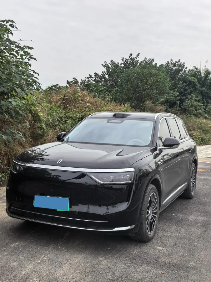 2025 AITO AITO M8 REEV 160HP REEV 53.4KWH,autocango,china used car exporter,china ev exporter,chinese used car exporter,chinese used ev exporter