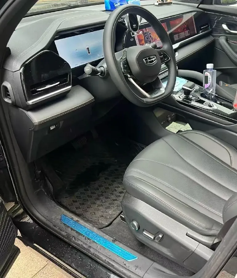 2024 Geely Monjaro 2.0T 218HP L4 7DCT,autocango,china used car exporter,china ev exporter,chinese used car exporter,chinese used ev exporter