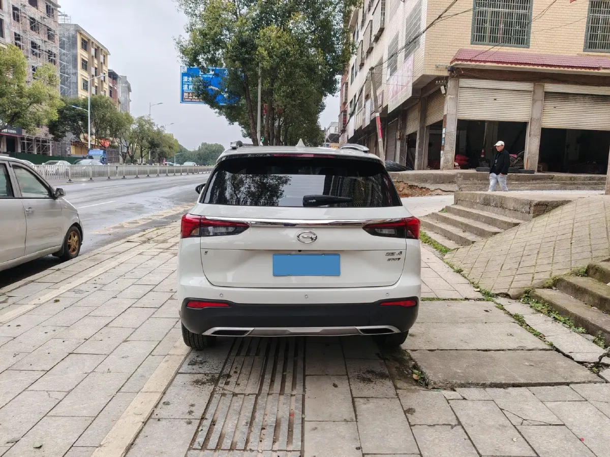 2021 GAC Trumpchi GS4 1.5T 169HP L4 6AT,autocango,china used car exporter,china ev exporter,chinese used car exporter,chinese used ev exporter