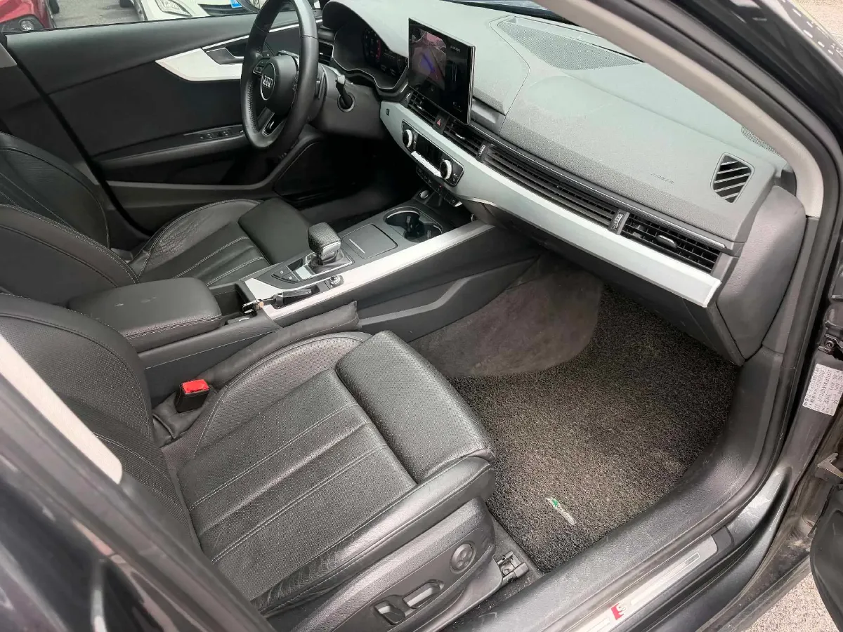 2020 Audi A4L 2.0T 150HP L4 7DCT,autocango,china used car exporter,china ev exporter,chinese used car exporter,chinese used ev exporter