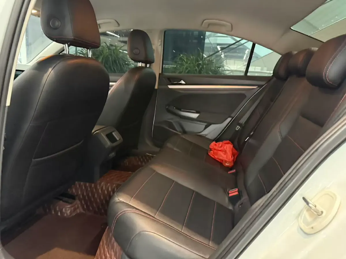 2021 Volkswagen Bora 1.5L 113HP L4 6AT,autocango,china used car exporter,china ev exporter,chinese used car exporter,chinese used ev exporter