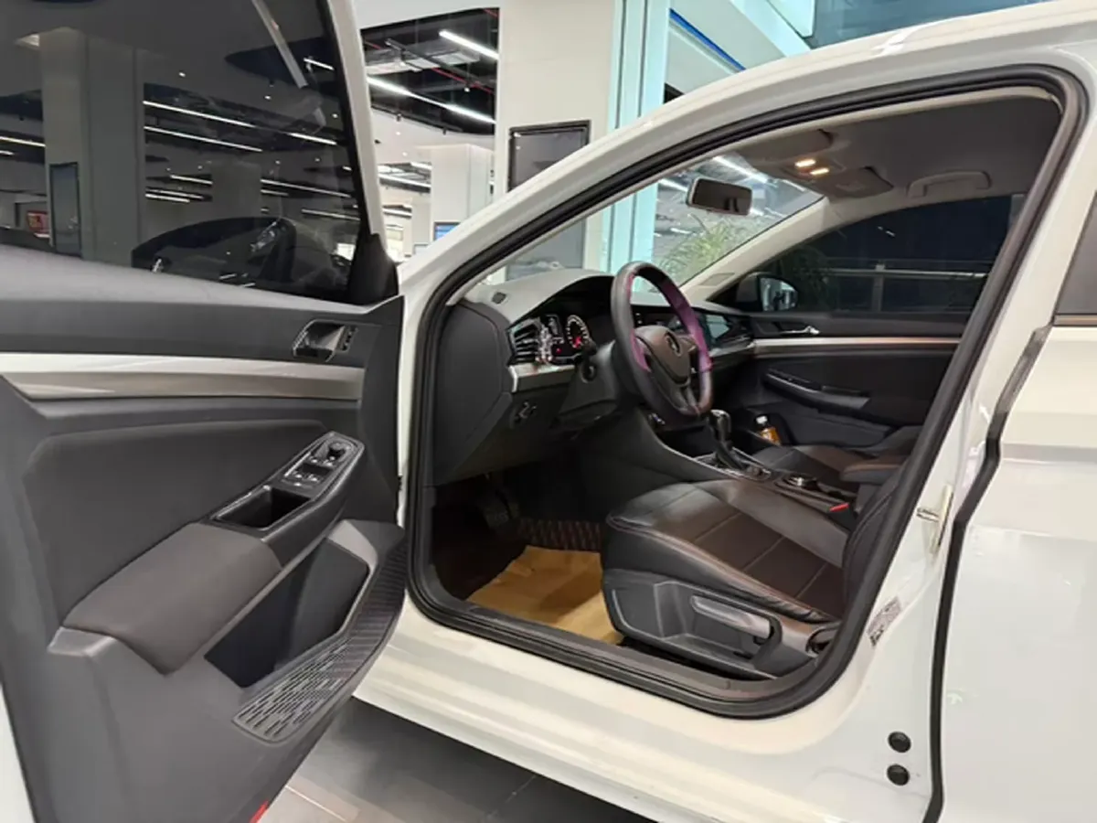 2021 Volkswagen Bora 1.5L 113HP L4 6AT,autocango,china used car exporter,china ev exporter,chinese used car exporter,chinese used ev exporter